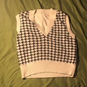 Sweater vest